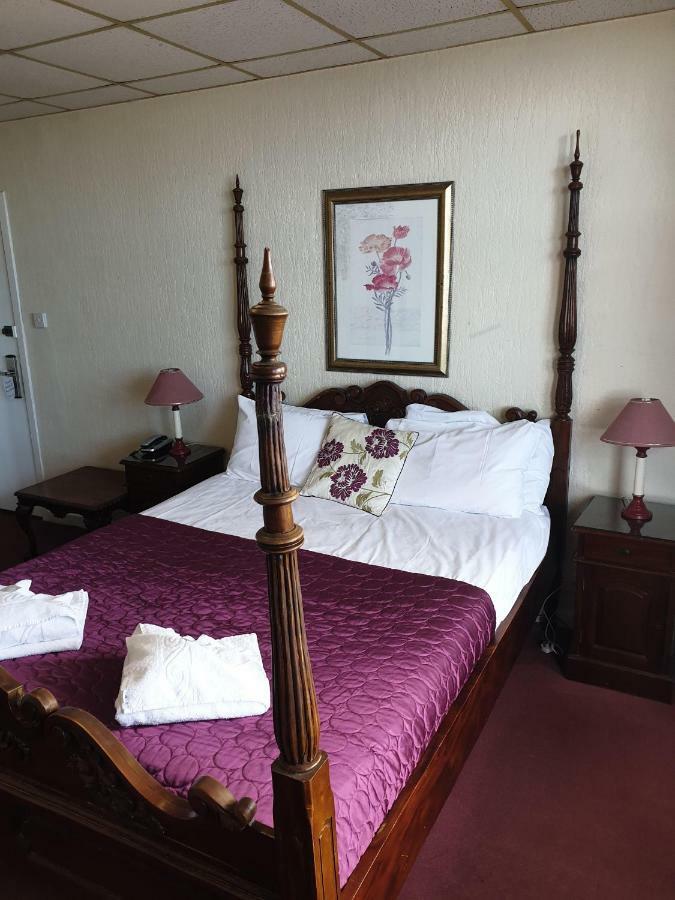 בלקפול The Parisienne Hotel מראה חיצוני תמונה