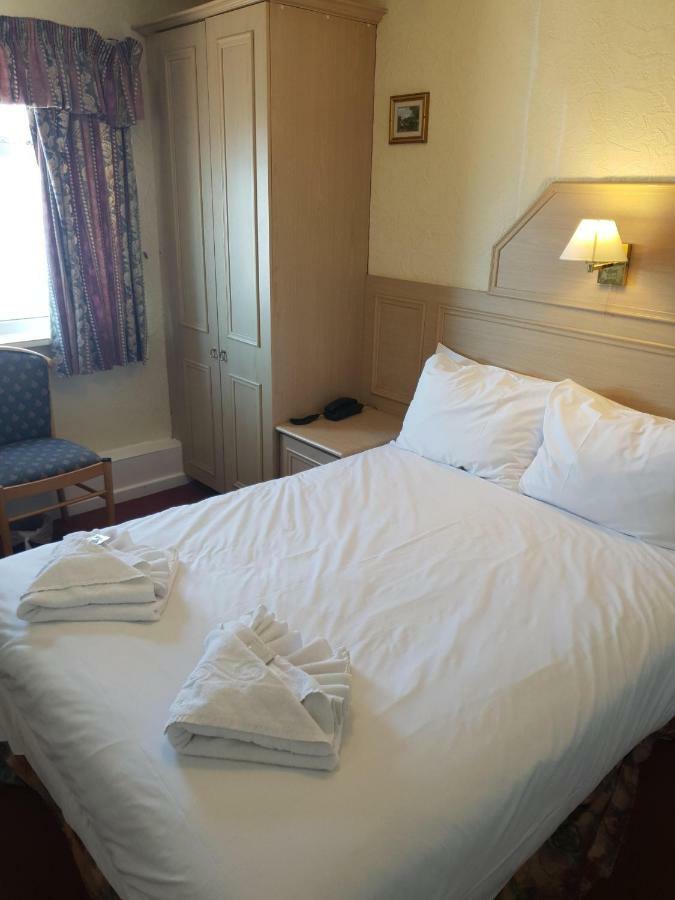 בלקפול The Parisienne Hotel מראה חיצוני תמונה